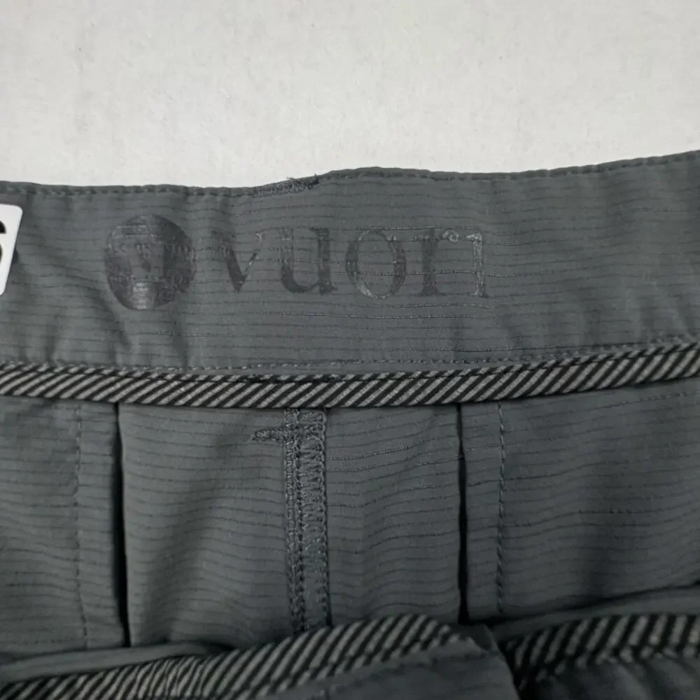 Vuori Meta Shorts Mens 36 Gray Stripe 8 Inseam Stretch Tech Golf Casual V399